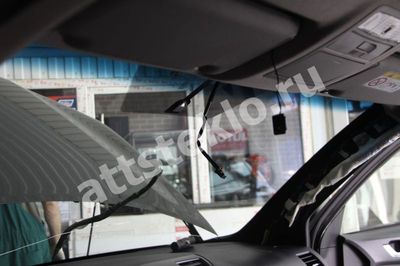 Замена лобового стекла Toyota Highlander U40
