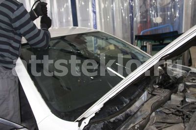 Замена лобового стекла Mazda 6 GH