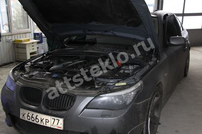 Замена лобового стекла BMW 5 E60, автостекла БМВ 5 Е60 c установкой в Москве